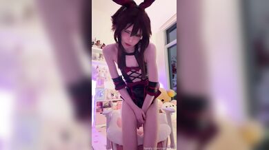 Pockycats, Skinny Bunny Girl Trying To Fit A Huge Dildo Onlyfans Video Leaked