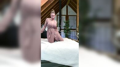 Kali Knockers, Hairy Milf Riding A Rainbow Dildo Onlyfans Video Leaked