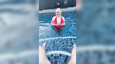 Lovinglexiekent, Thick Bikini Babe Sucking Cock In The Pool Onlyfans Video Leaked