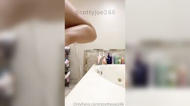 Scottyjoe246, Oiling And Spanking Her Booty On The Bathtub Onlyfans Video Leaked