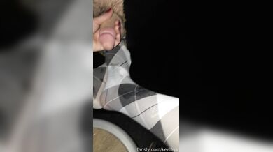 Keeleyk, Feet Fun At The Local Gloryhole Onlyfans Video Leaked