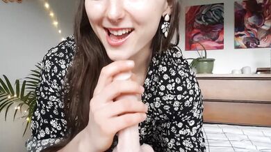 Hazel Simone, Fucking Your Wifes Sister On Christmas Onlyfans Video Leaked