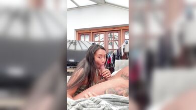 Peachy_Tara, Homemade Asian Hotwife Fucking BWC In Her Gym Outfit Onlyfans Video Leaked