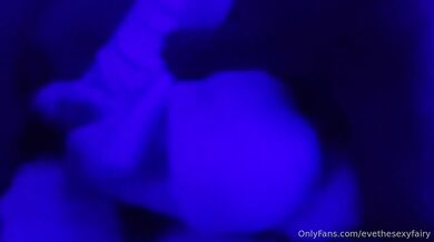 EveTheSexyFairy, Hotwife MILF Getting Pounded By BBC In Their Bedroom Onlyfans Video Leaked