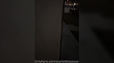 ScarlettKissesXO, Peeping Tom Gets Caught And Fucked By The Poolside Onlyfans Leaked Video