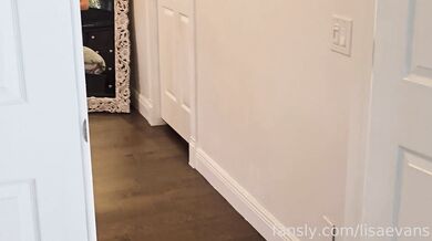 Lisa Evans × latnbulltravel - Hubby came home