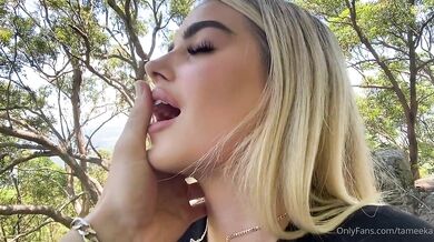 Tameeka Kerr, Horny Babe With Big Natural Tits Outdoor POV Sextape Onlyfans Video Leaked