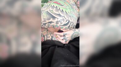 TigerLilly, Goth Tattoo Thicc Babe First Anal Experience With BWC Onlyfans Video Leaked