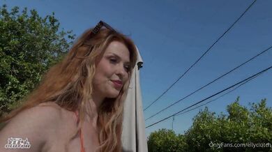 Elly Clutch, Sexy Redhead After Pool Party Hookup Onlyfans Video Leaked