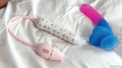 VanillaLing, Vanilla_Ling, OnlyPing, Dyking It Out Onlyfans Video Leaked