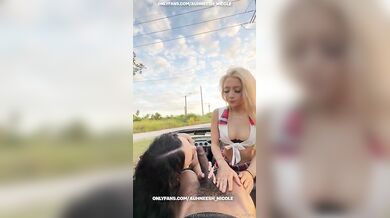 Auhneesh Nicole, PAWG Schoolgirl FFM Threesome With BBC On a Convertible Car Onlyfans Video Leaked