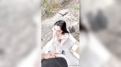 Emily Rinaudo, Thicc Babe Hiking Picnic Outdoor POV Sextape Onlyfans Video Leaked