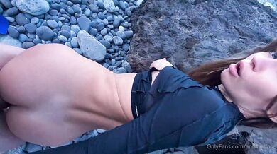 Anna Ralphs, Beautiful Blonde Girl Hiking Outdoor Sextape Onlyfans Video Leaked