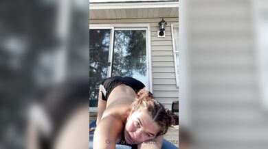 BubbleBratz, Maddie May, MaddieBubz, BBW Teen Outdoor Nake Yoga And Black Dildo Fuck Onlyfans Video Leaked