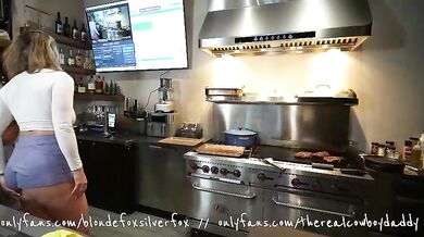 BlondeFoxSilverFox, TheRealCowboyDaddy, Swinger Couple Kitchen Cooking SteakOnlyfans Video Leaked