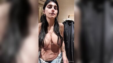 Mia Khalifa, Dressing Room Try On Haul Onlyfans Video Leaked