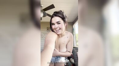 BubbleBratz, Maddie May, MaddieBubz, BBW Teen Try On Haul Onlyfans Video Leaked