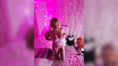 Tiauna Riley, BunnyMan, Bunny Man Cums All Over Blonde Babes Thicc Ass Onlyfans Video Leaked