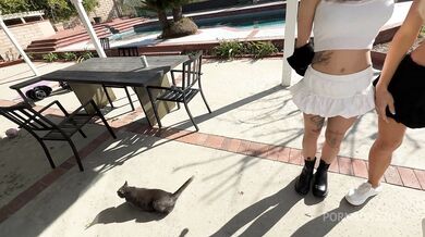 SammmNextDoor, Dakota Lyn, Vince Karter, Two Petite Teens FFM Threesome Onlyfans Video Leaked