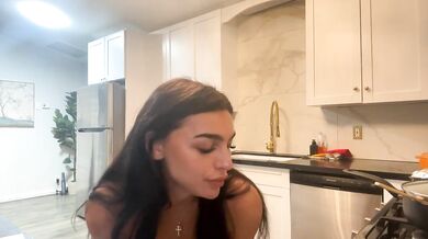 Emily Rinaudo, Nude Lingerie Kitchen Cooking Live Stream Onlyfans Video Leaked