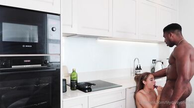 Lilly phillips × Mike Williams